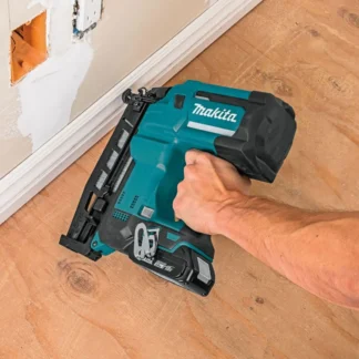 Pinador a Bateria 18V 64MM DBN600ZJ Makita 852043